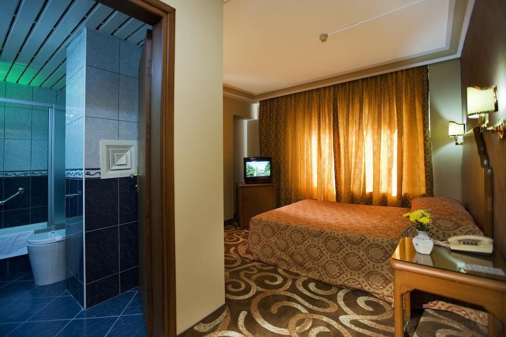 Hotel Buyuk Sahinler Istanbul Ngoại thất bức ảnh
