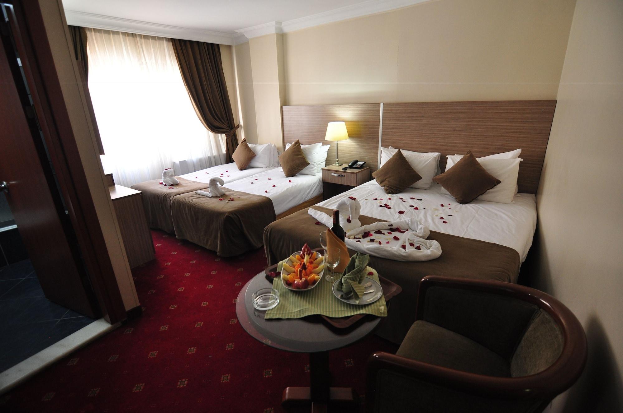 Hotel Buyuk Sahinler Istanbul Ngoại thất bức ảnh